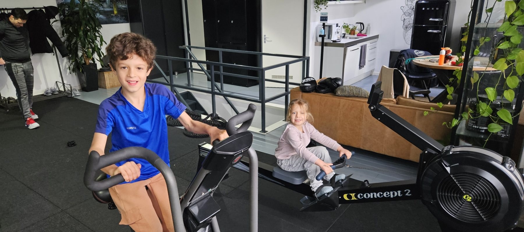 Kindvriendelijke privé gym wanneer kinderen een keer mee moeten